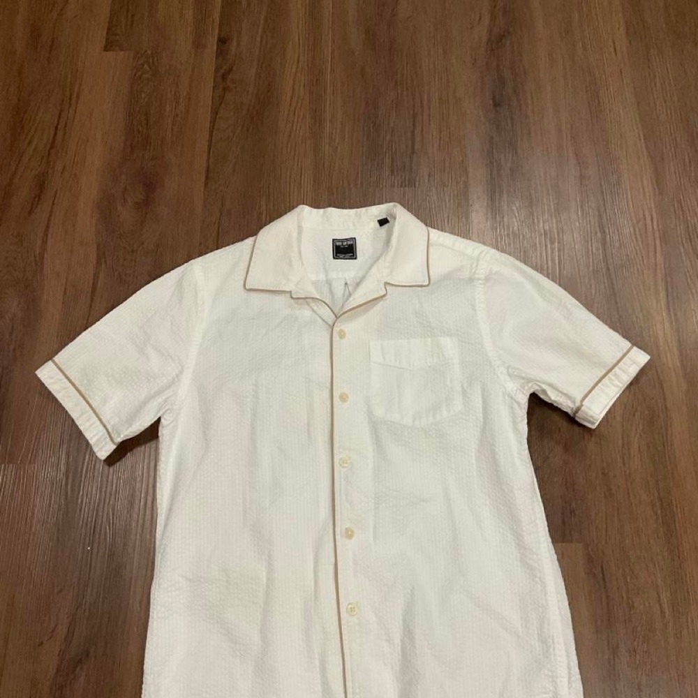 Todd Snyder white button-up shirt